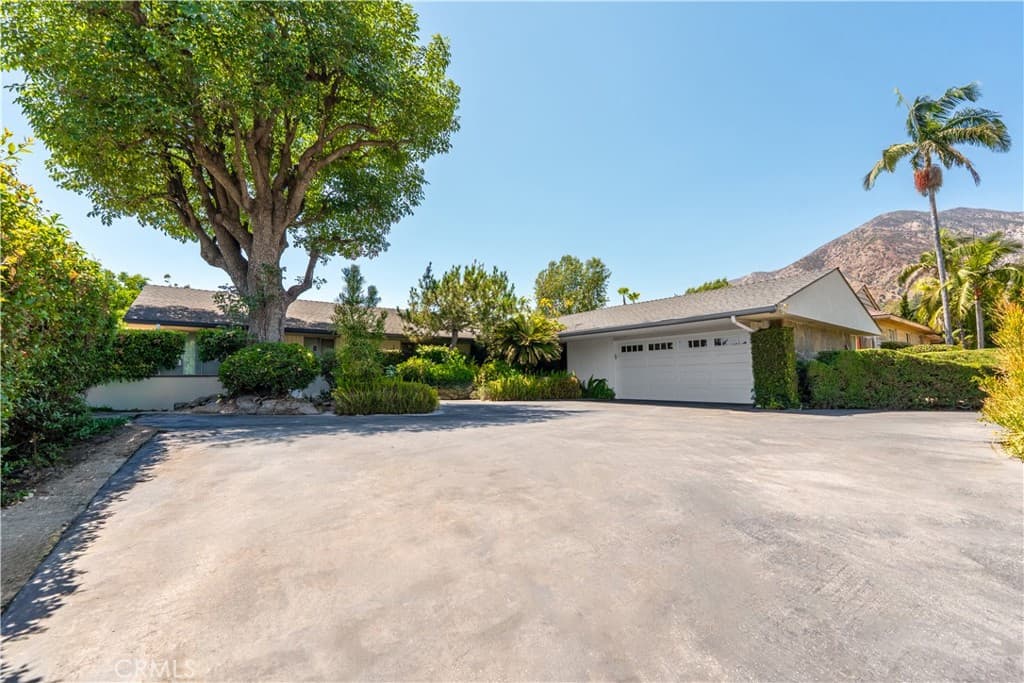 Home at 1827 Anita Crest, Arcadia — photo 1 of 11