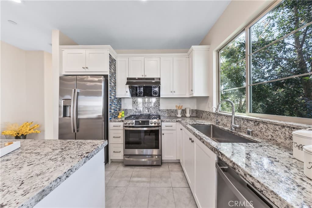 Townhouse at 2629 Winston Court, Arcadia — photo 9 of 12