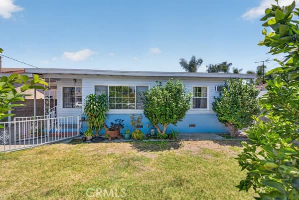 Home at 15834 E Kingside, Covina — photo 4 of 12