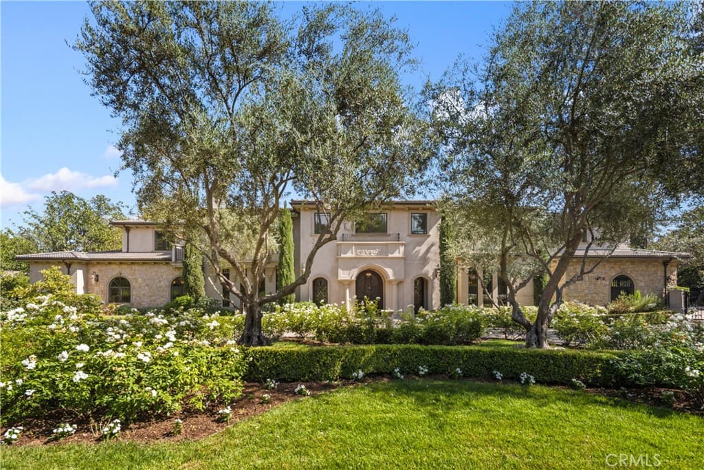 Home at 800 Hampton Road, Arcadia — photo 3 of 12