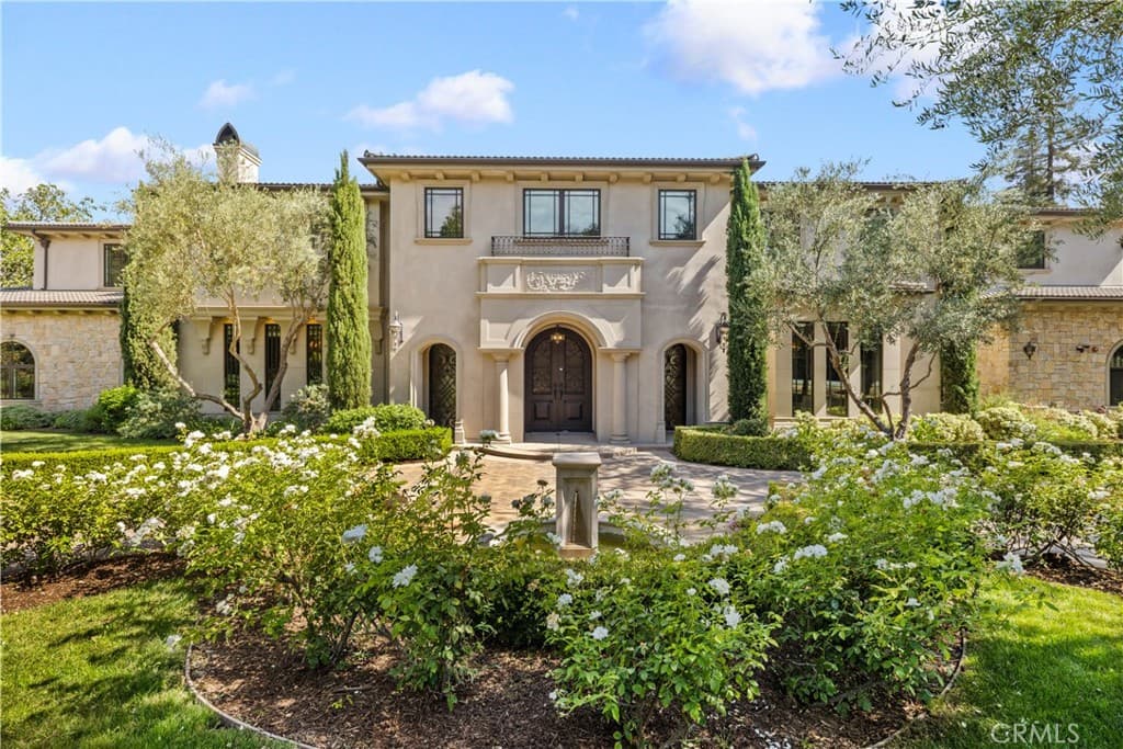 Home at 800 Hampton Road, Arcadia — photo 5 of 12