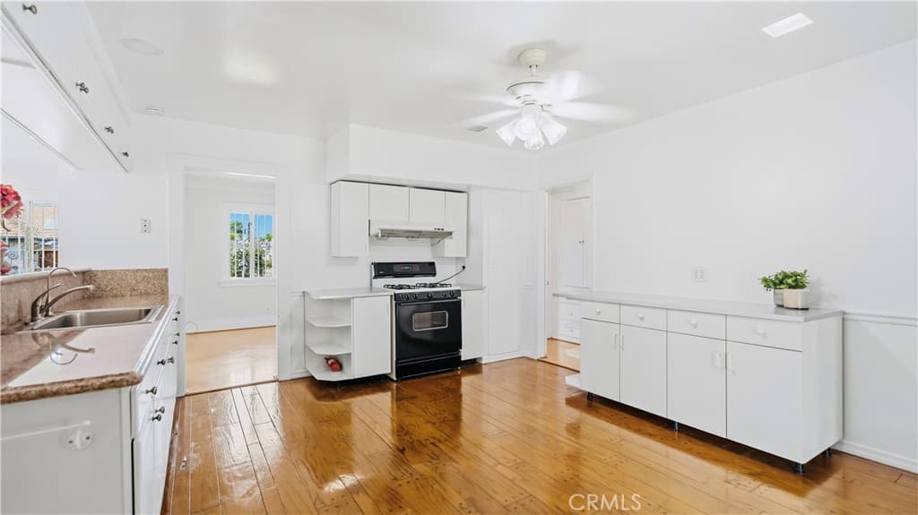 Home at 5428 El Monte Avenue, Temple City — photo 11 of 12