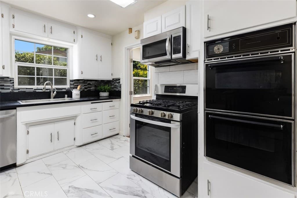 Home at 5638 Persimmon Avenue, Temple City — photo 9 of 12