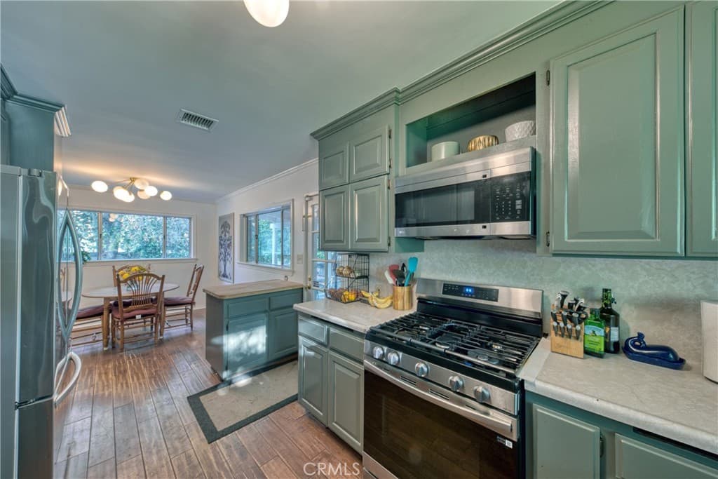 Home at 142 Stedman, Monrovia — photo 11 of 12