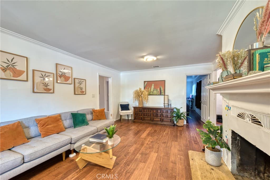 Home at 142 Stedman, Monrovia — photo 3 of 12