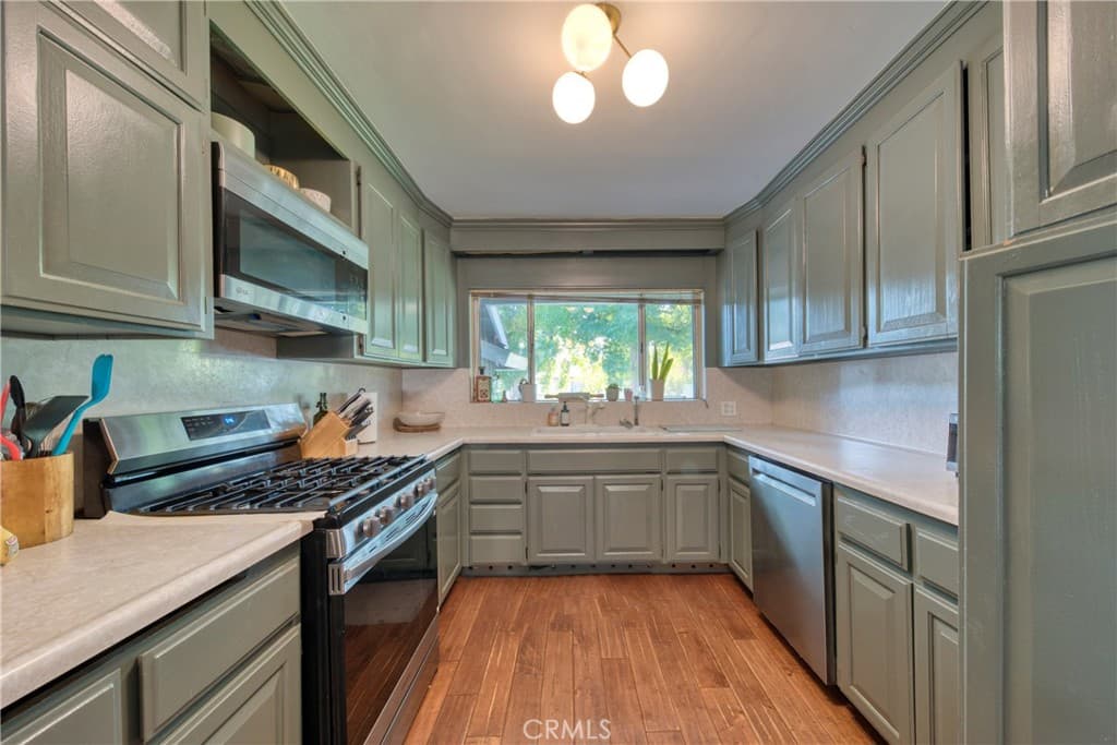Home at 142 Stedman, Monrovia — photo 9 of 12