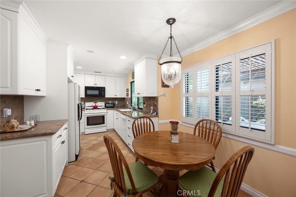 Home at 2036 Pepperwood, Duarte — photo 12 of 12