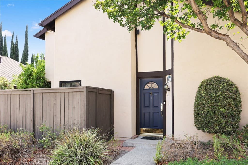 Home at 2036 Pepperwood, Duarte — photo 3 of 12