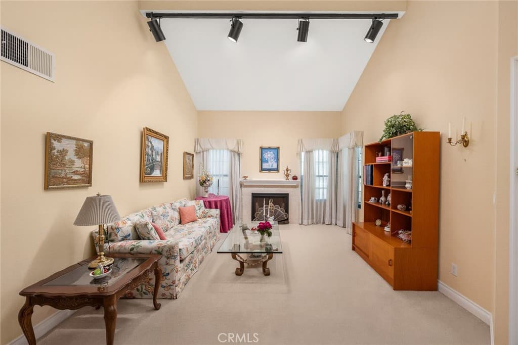 Home at 2036 Pepperwood, Duarte — photo 5 of 12