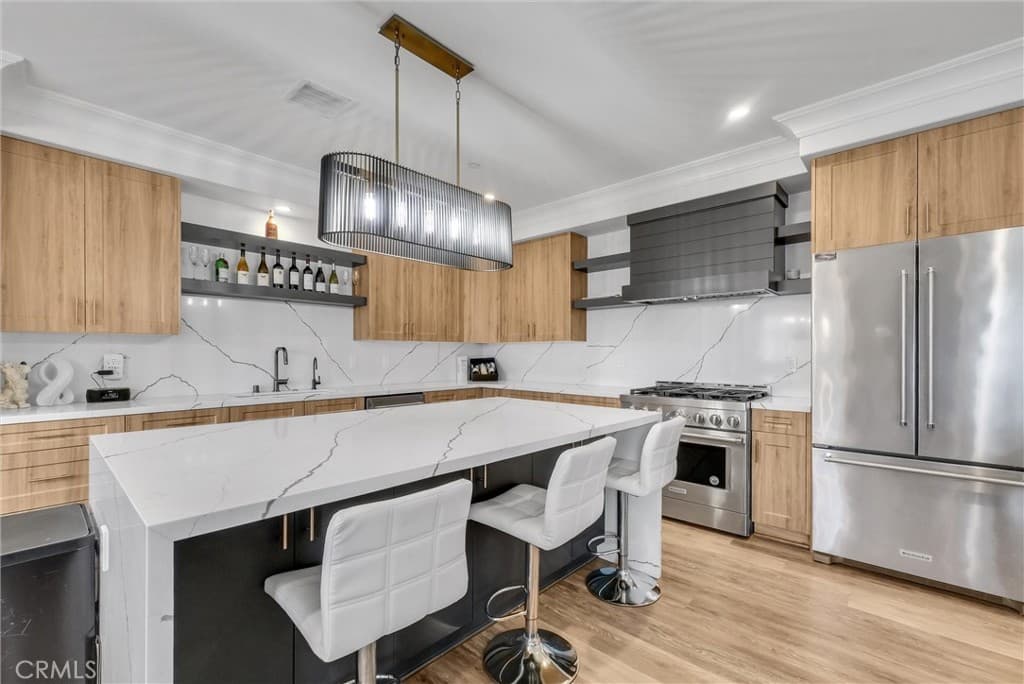 Townhouse at 318 California Street, Arcadia — photo 11 of 12