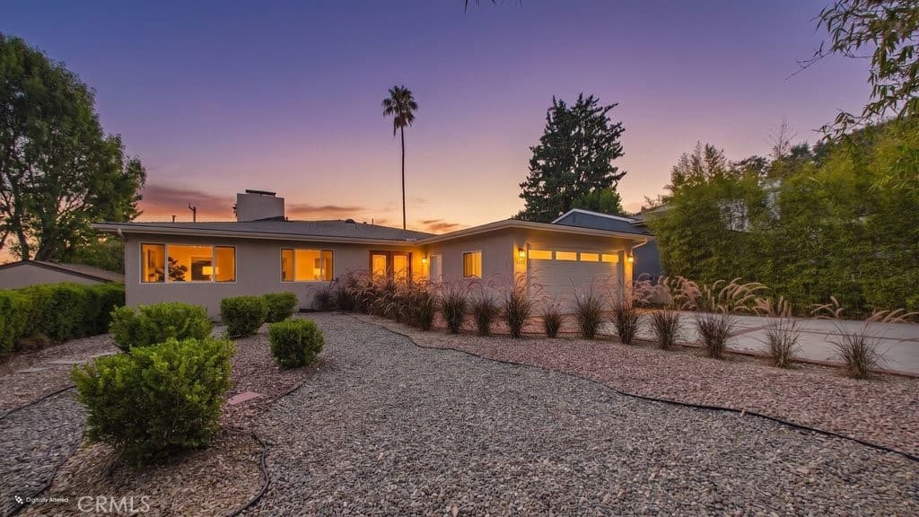 Home at 480 E Grandview, Sierra Madre — photo 2 of 12