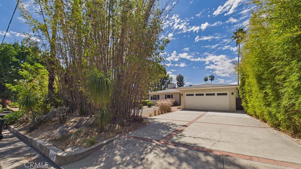 Home at 480 E Grandview, Sierra Madre — photo 7 of 12