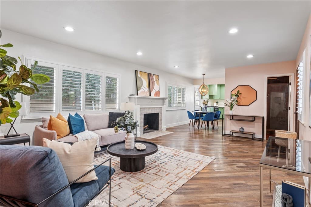 Home at 550 Greenbank Avenue, Duarte — photo 11 of 12