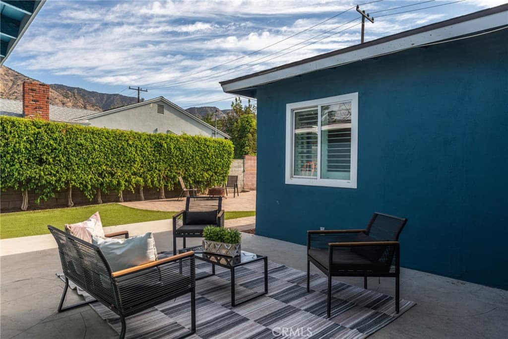 Home at 550 Greenbank Avenue, Duarte — photo 5 of 12