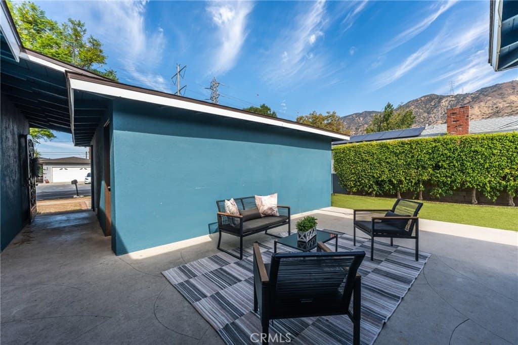 Home at 550 Greenbank Avenue, Duarte — photo 6 of 12