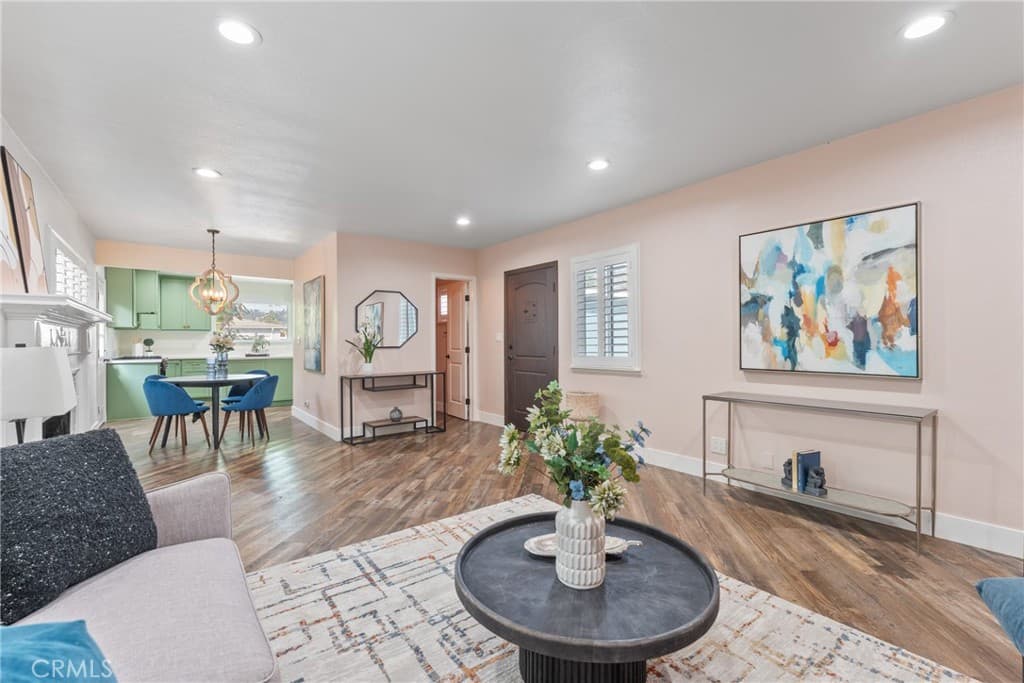 Home at 550 Greenbank Avenue, Duarte — photo 9 of 12