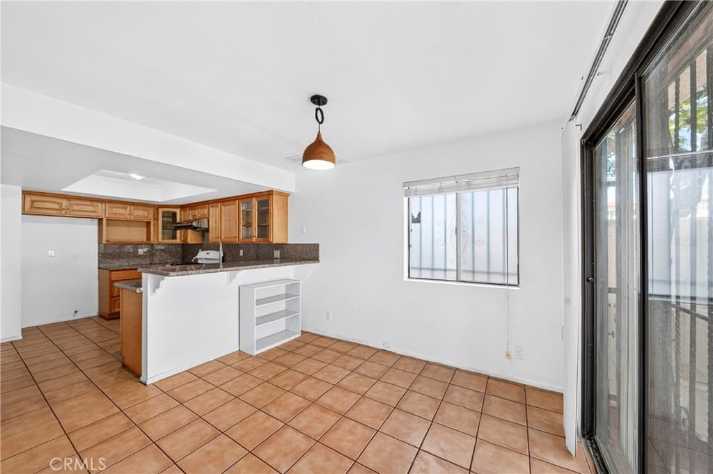 Townhouse at 13856 Ramona Parkway, Baldwin Park — photo 9 of 12