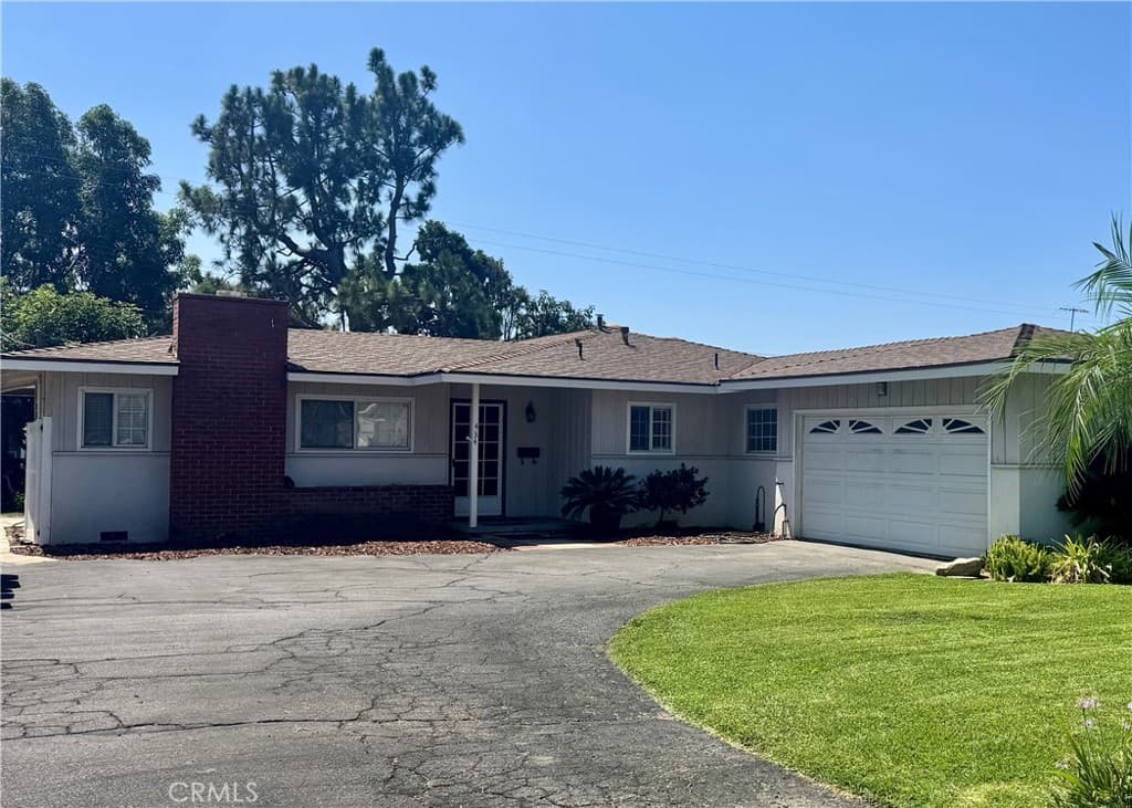 Home at 434 E Carroll, Glendora — photo 2 of 6