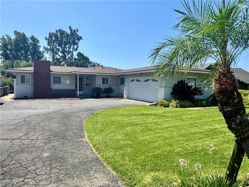 Home at 434 E Carroll, Glendora — photo 4 of 6