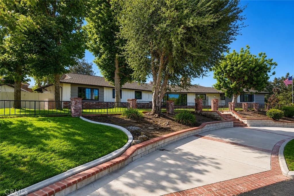 Home at 21132 E Cloverland Street, Covina — photo 2 of 12