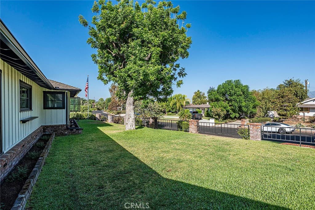 Home at 21132 E Cloverland Street, Covina — photo 4 of 12
