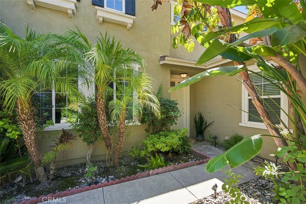 Home at 14 Poppyglen Court, Azusa — photo 2 of 12
