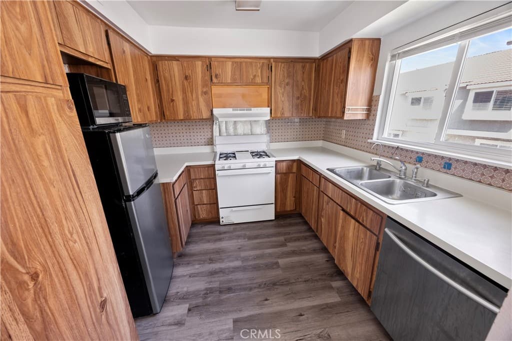 Condo at 1060 Golden Springs, Diamond Bar — photo 6 of 12