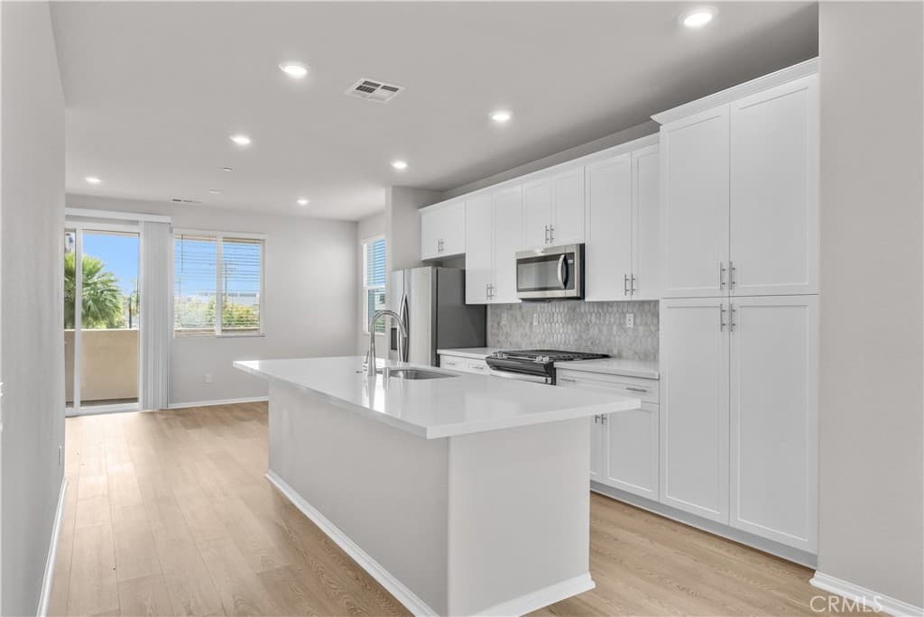 Townhouse at 2705 Erebus Court, Pomona — photo 8 of 12