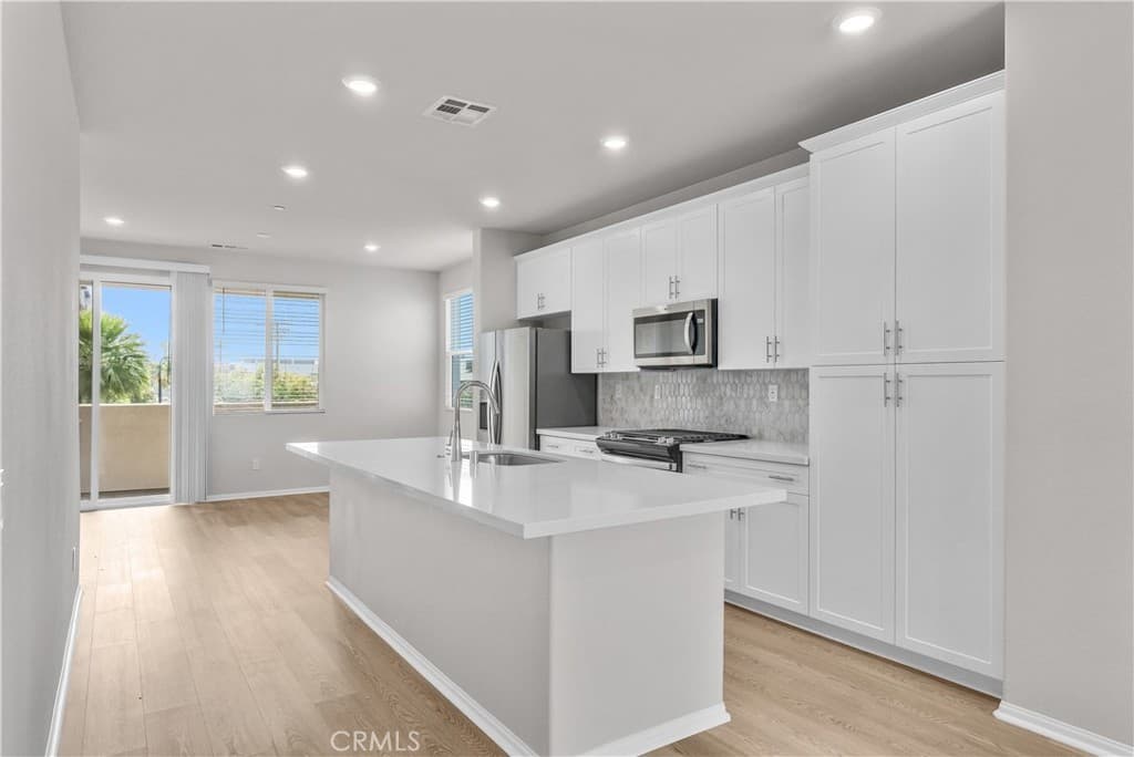 Townhouse at 2705 Erebus Court, Pomona — photo 8 of 12