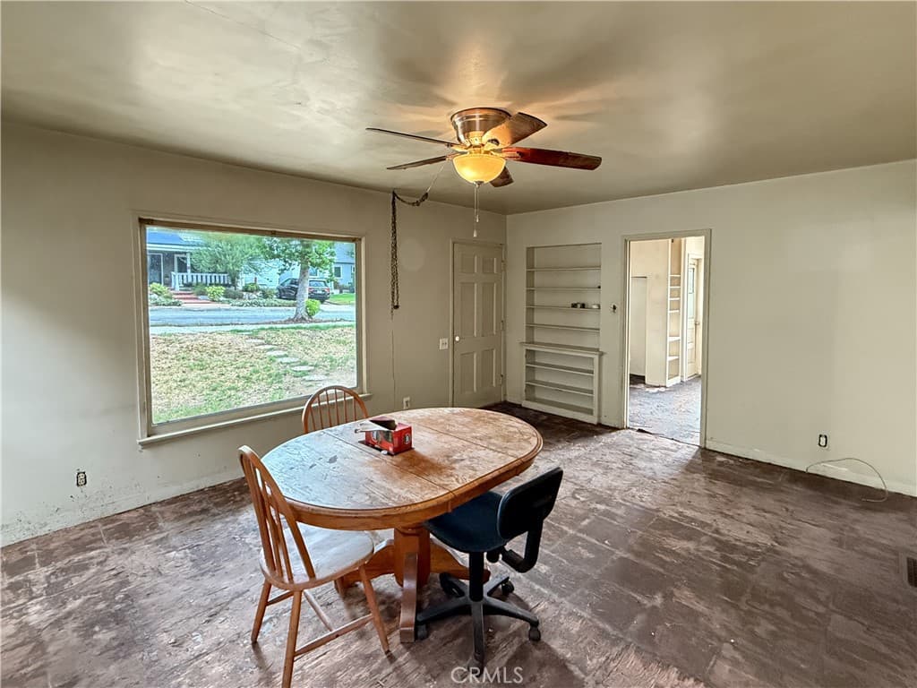 Home at 490 E Highland Avenue, Sierra Madre — photo 4 of 12