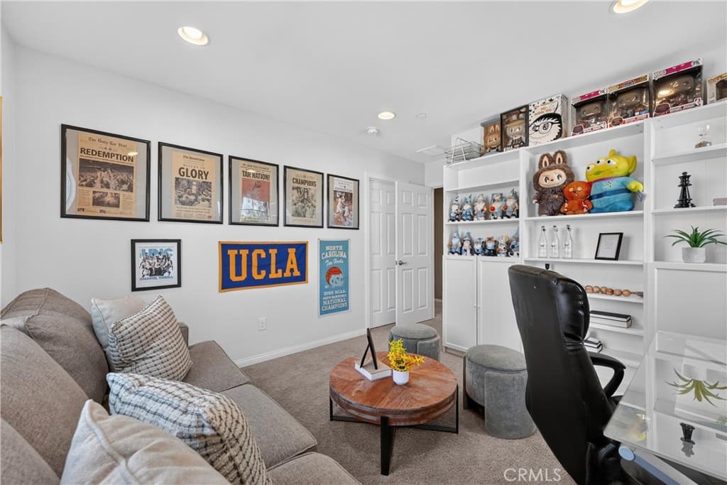 Home at 525 Thyberg, West Covina — photo 11 of 12