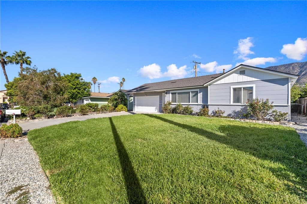 Home at 2323 Sesmas Street, Duarte — photo 5 of 12