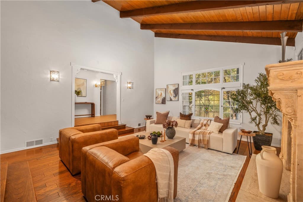 Home at 16 Hidden Valley Road, Monrovia — photo 11 of 12
