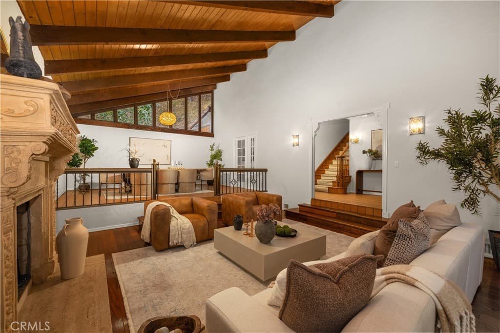 Home at 16 Hidden Valley Road, Monrovia — photo 9 of 12