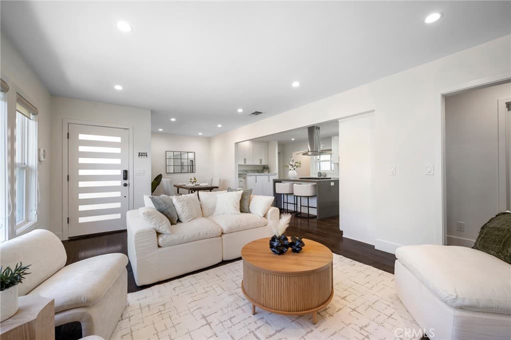 Home at 334 Hill, Monrovia — photo 7 of 12
