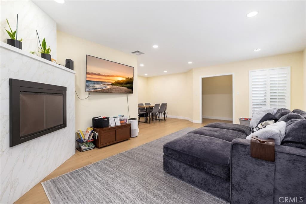 Home at 915 N Santa Anita Avenue, Arcadia — photo 11 of 12