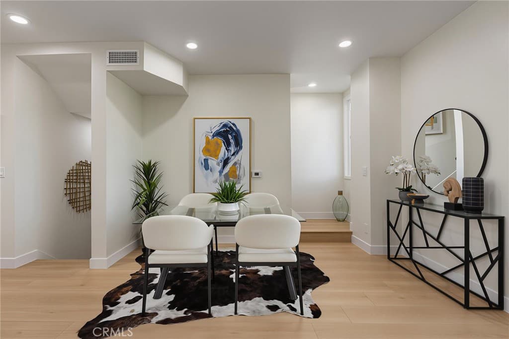 Condo at 1025 La Cadena B, Arcadia — photo 11 of 12