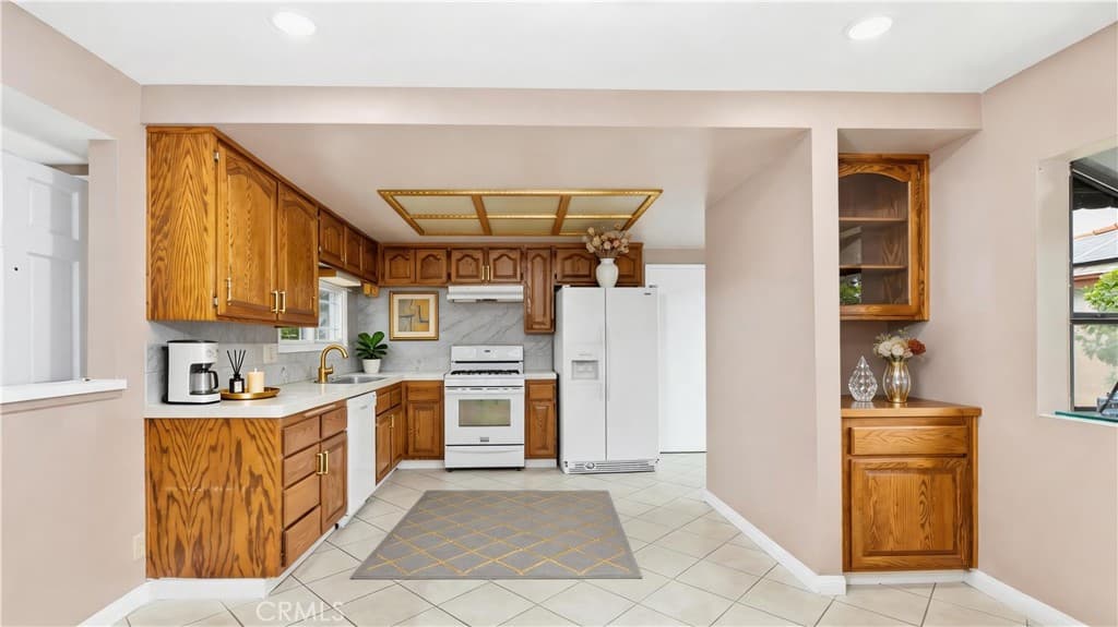 Home at 528 Essex, Glendora — photo 11 of 12