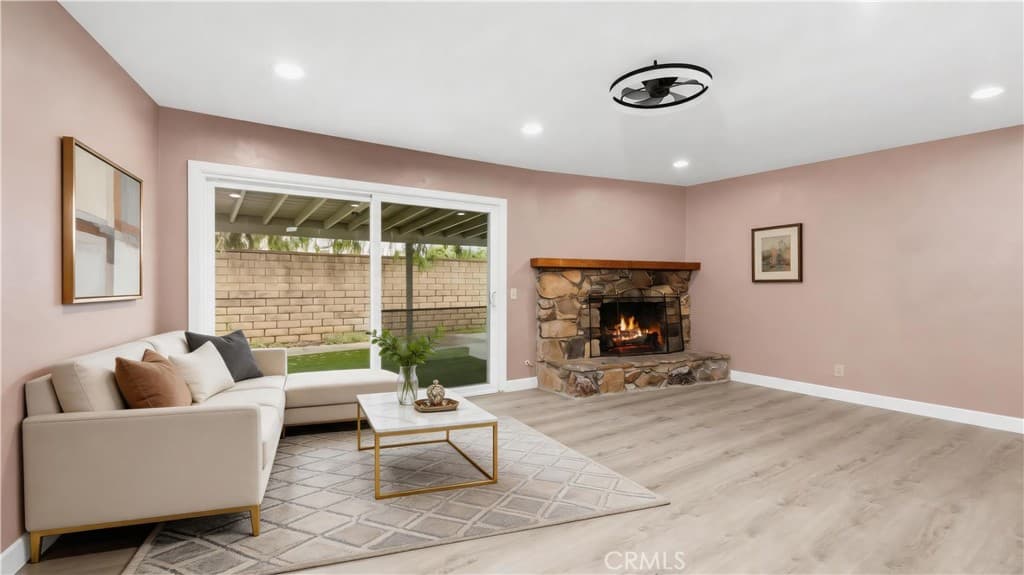 Home at 528 Essex, Glendora — photo 6 of 12