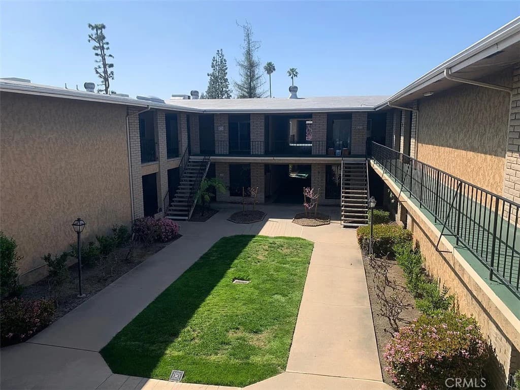 Condo at 620 W Huntington 213, Arcadia — photo 2 of 12