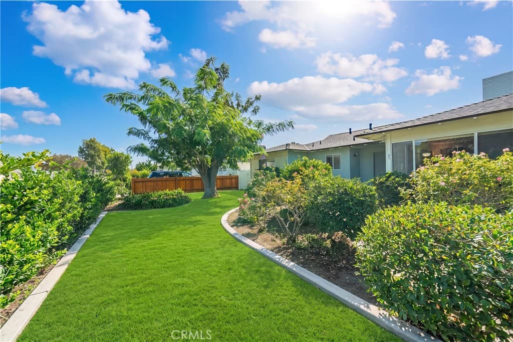 Home at 68 E Arthur, Arcadia — photo 3 of 12