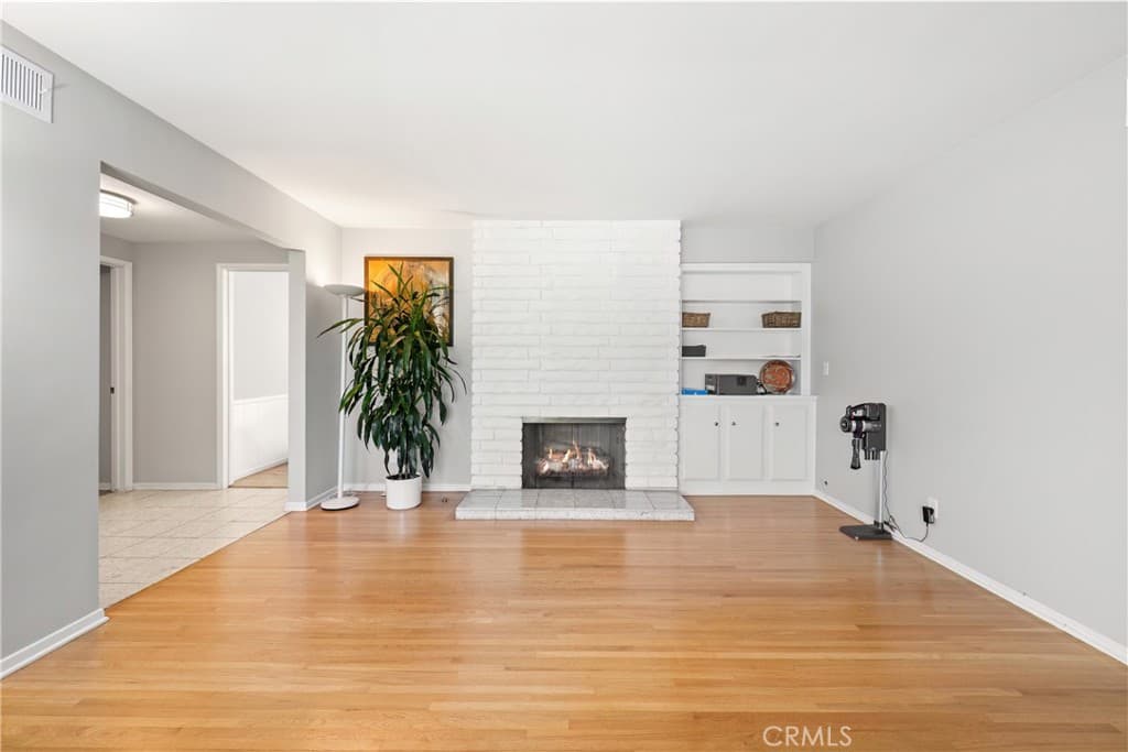 Home at 68 E Arthur, Arcadia — photo 8 of 12