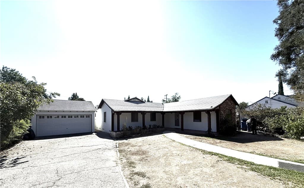 Home at 9928 Howland, Temple City — photo 3 of 12