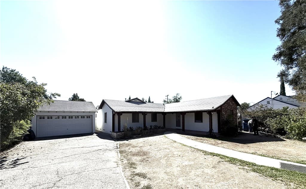 Home at 9928 Howland, Temple City — photo 8 of 12