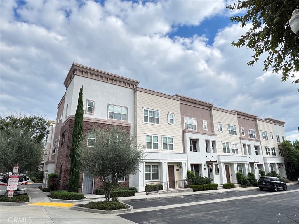 Condo at 150 E Commercial, San Dimas — photo 1 of 12