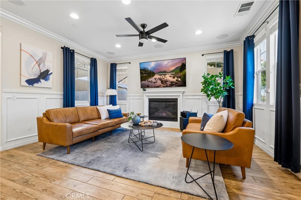 Home at 737 E Sierra Madre, Azusa — photo 5 of 12