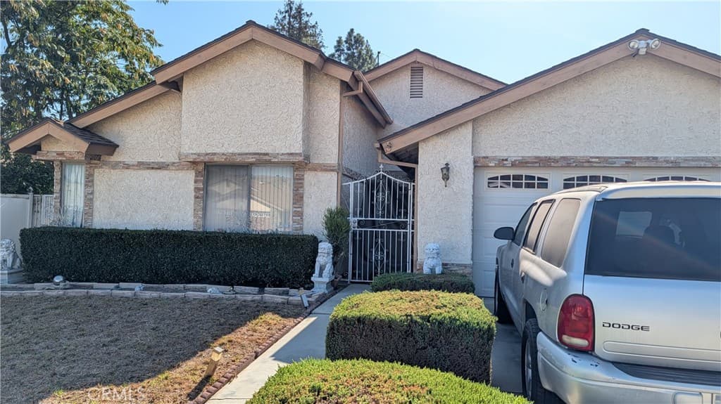 Home at 1122 Reggio Place, Pomona — photo 2 of 7