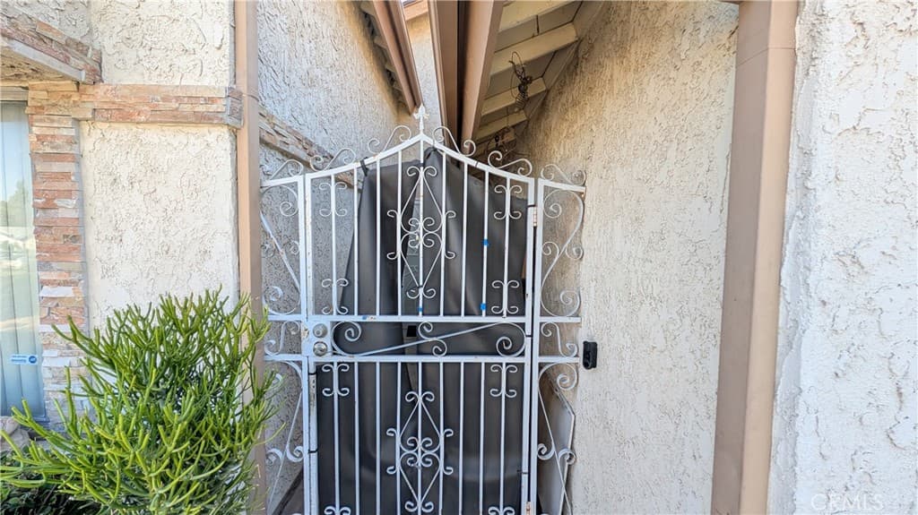 Home at 1122 Reggio Place, Pomona — photo 4 of 7