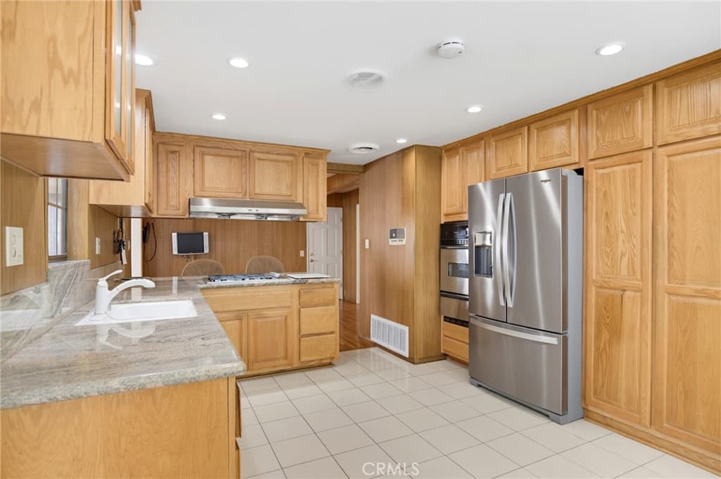 Home at 11233 Rockfield Drive, Arcadia — photo 12 of 12