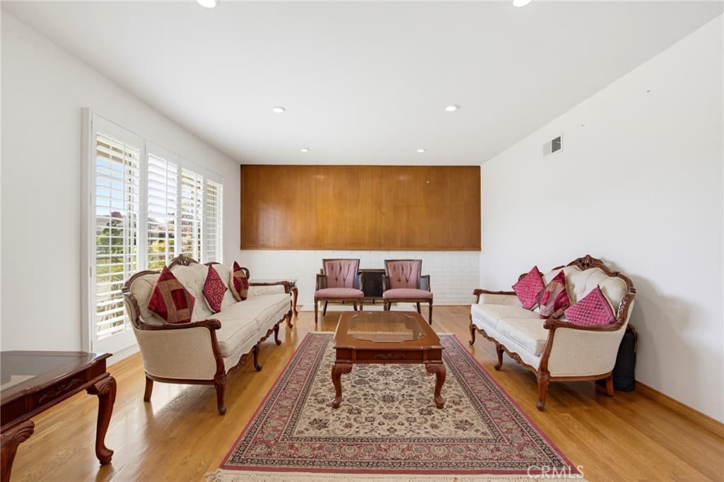 Home at 11233 Rockfield Drive, Arcadia — photo 5 of 12